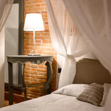Castello Di Piovera Bed & Breakfast Piovere